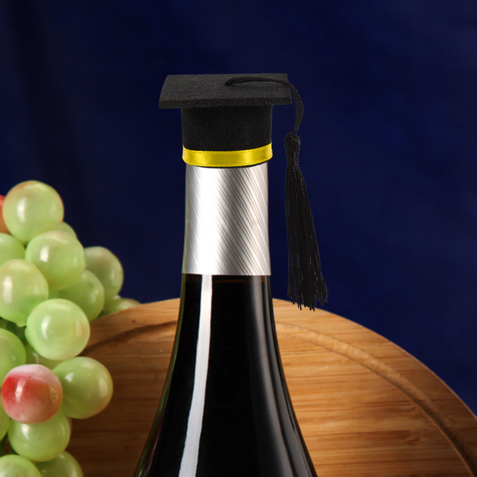 Wine Beer Festival - 4 قطع من أغطية زجاجات على