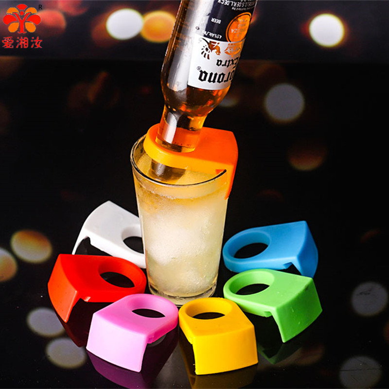 حامل زجاجات الكوكتيل البلاستيك - مراجعة Wine With Beer Cocktail وسعره
